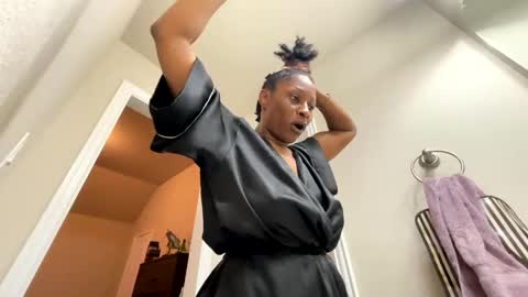 Wynter Heat online show from 10/16/25, 07:20