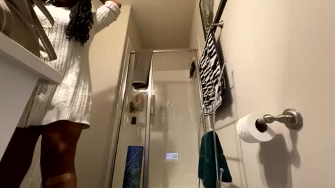 Wynter Heat online show from 01/17/26, 12:37