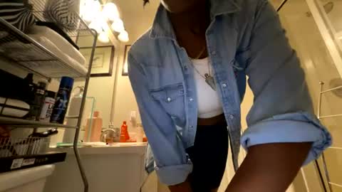 Snapshot of wynterheat chatting on 07/14/26, 02:05 Wynter Heat online show from 07/14/26, 02:05