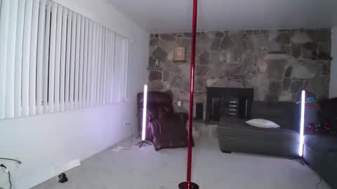 WyTransGal - Aurora online show from 11/19/25, 02:33