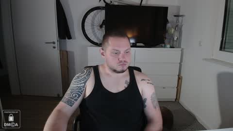 x19marco93x online show from 12/07/24, 01:51