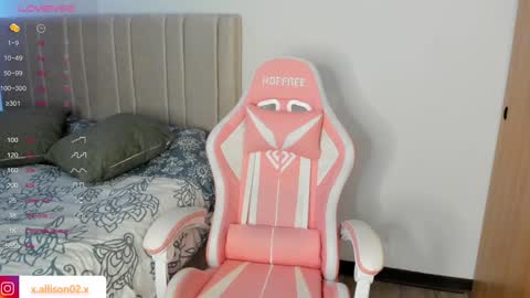 Snapshot of x_allison02x chatting on 01/14/25, 08:37 Allison online show from 01/14/25, 08:37