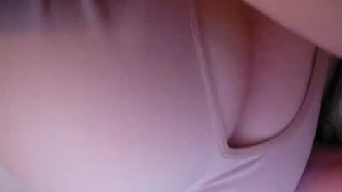 Snapshot of x_dreamgirl_x chatting on 07/23/26, 02:31 Mariah online show from 07/23/26, 02:31
