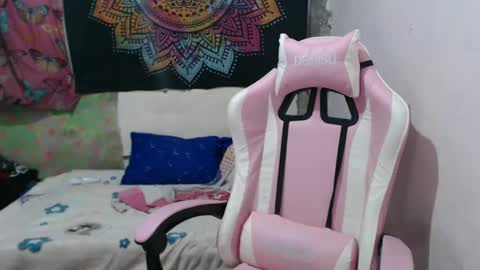 x_lexi_x online show from 12/28/24, 06:17