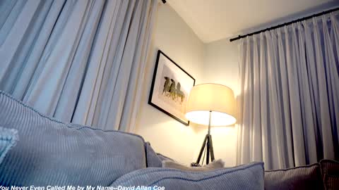 Lily online show from 02/05/25, 09:50