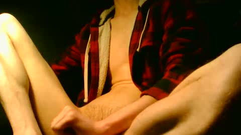 Snapshot of x_patri_x chatting on 01/07/25, 03:02 x_patri_x online show from 01/07/25, 03:02