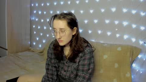 Snapshot of x_purr_agatha_x chatting on 02/05/25, 03:02 Agatha online show from 02/05/25, 03:02