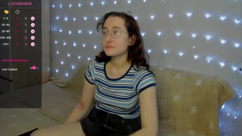 Snapshot of x_purr_agatha_x chatting on 02/07/25, 03:12 Agatha online show from 02/07/25, 03:12