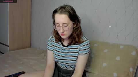 Snapshot of x_purr_agatha_x chatting on 10/19/25, 02:01 Agatha online show from 10/19/25, 02:01