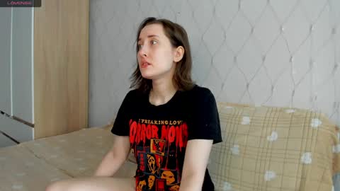Snapshot of x_purr_agatha_x chatting on 05/14/26, 01:12 Agatha online show from 05/14/26, 01:12