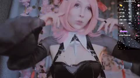 Snapshot of x_sexykitten666_x chatting on 07/03/26, 04:02 Lucy online show from 07/03/26, 04:02