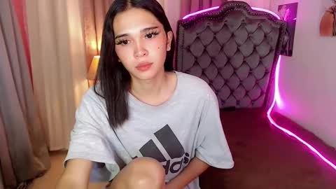 xairah_doux online show from 10/12/25, 06:51