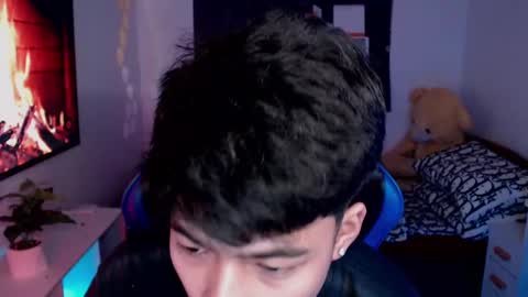 Prince Aldrian  online show from 02/17/25, 03:58