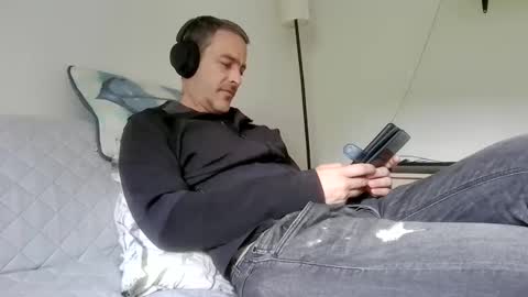 xalegarmax online show from 04/07/26, 10:48