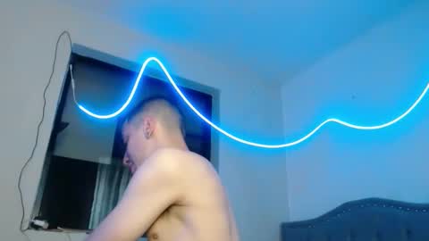 xalejo_max online show from 09/17/25, 03:35