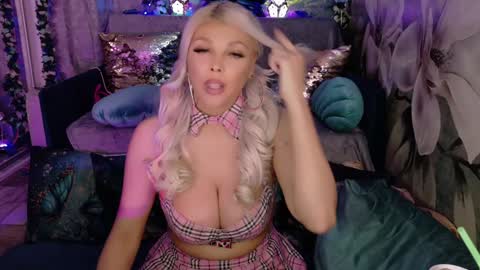 sooo hey im Sperm Mystik from Fuckistan i want you full my all holes bcs i have penis fever online show from 03/09/25, 07:48