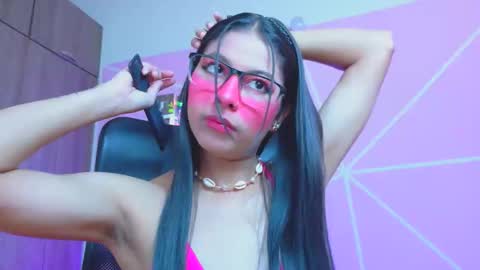 Snapshot of xallysonx_ chatting on 04/30/26, 12:00 XALLYSONX online show from 04/30/26, 12:00