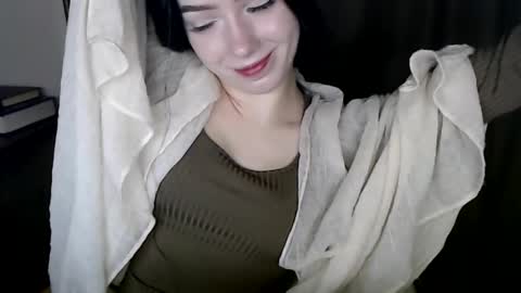 Snapshot of xan_ex chatting on 10/13/25, 10:43 xan_ex online show from 10/13/25, 10:43
