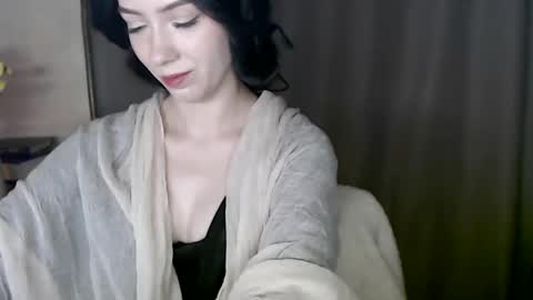 Snapshot of xan_ex chatting on 10/22/25, 01:06 xan_ex online show from 10/22/25, 01:06