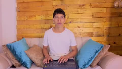 xander online show from 04/21/26, 02:34