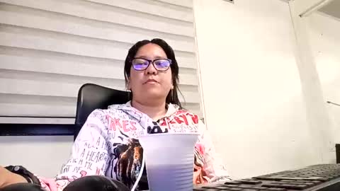 xander_taylor_ online show from 10/15/25, 04:23