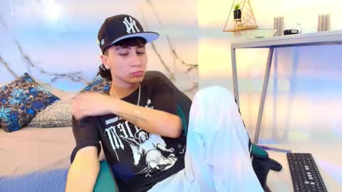 xandergrey8 online show from 02/25/26, 07:34