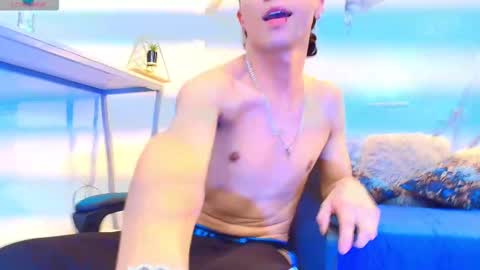 xandergrey8 online show from 03/08/26, 06:55