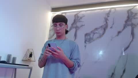 xandergrey8 online show from 04/06/26, 07:15