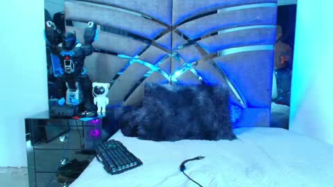 Xanderstone online show from 06/09/26, 07:14