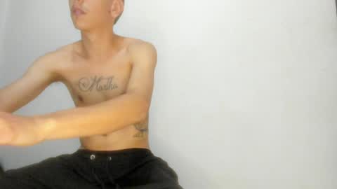 Snapshot of xandressex chatting on 12/29/24, 11:18 Andres online show from 12/29/24, 11:18