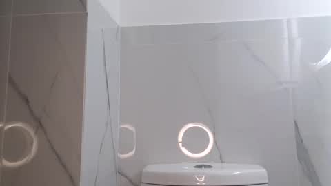 Snapshot of xandressex chatting on 02/04/25, 07:18 Andres online show from 02/04/25, 07:18