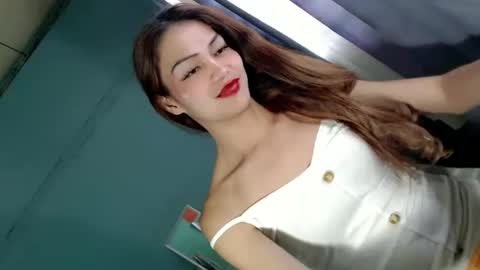 Snapshot of xangel_redx chatting on 12/06/24, 02:24 ANGEL online show from 12/06/24, 02:24