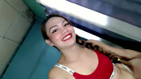 Snapshot of xangel_redx chatting on 02/01/25, 02:16 ANGEL online show from 02/01/25, 02:16