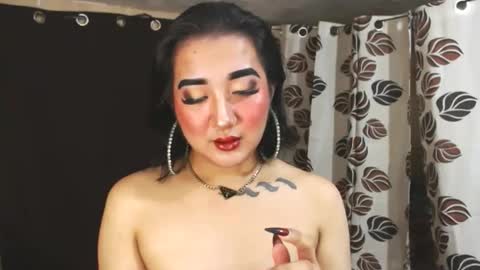 Snapshot of xasianempressx chatting on 01/18/25, 11:33 Nira NOT INTO CHEAP GUYS online show from 01/18/25, 11:33