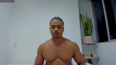 Xavier online show from 11/09/25, 01:37