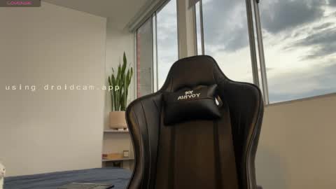 Snapshot of xavier_colleman chatting on 05/08/26, 11:04 Xavier online show from 05/08/26, 11:04