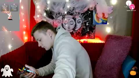 xavier_night81 online show from 11/04/25, 08:46