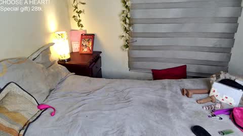 Snapshot of xayahnds chatting on 09/25/25, 02:15 XAYAH online show from 09/25/25, 02:15