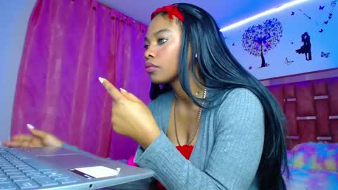 Snapshot of xayunrin chatting on 12/11/24, 12:02 xayu online show from 12/11/24, 12:02