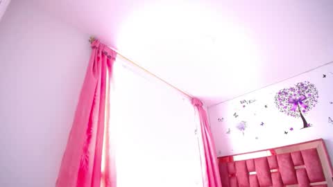 Snapshot of xayunrin chatting on 02/20/25, 06:57 xayu online show from 02/20/25, 06:57