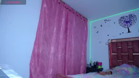 Snapshot of xayunrin chatting on 10/02/25, 07:15 xayu online show from 10/02/25, 07:15