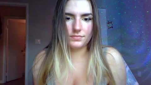 Snapshot of xcharlottexeuphoriax chatting on 02/18/25, 01:10 charlotte euphoria online show from 02/18/25, 01:10