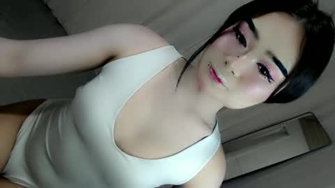 Snapshot of xchinita_kyanggx chatting on 05/31/26, 08:32 kianna online show from 05/31/26, 08:32