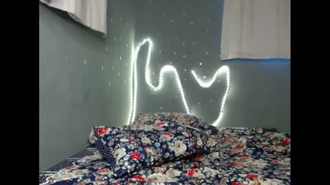 Snapshot of xcreamypussy chatting on 02/23/25, 04:13 xcreamypussy online show from 02/23/25, 04:13