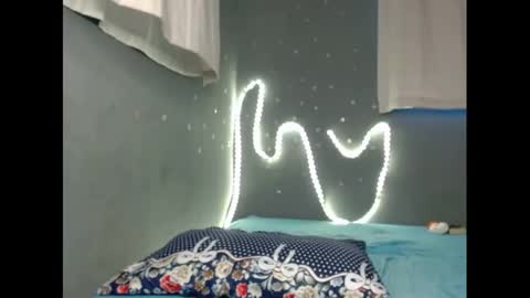 Snapshot of xcreamypussy chatting on 03/03/25, 07:21 xcreamypussy online show from 03/03/25, 07:21