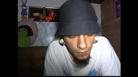 Snapshot of xdantex19 chatting on 02/02/26, 02:05 xdantex19 online show from 02/02/26, 02:05