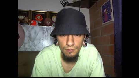 Snapshot of xdantex19 chatting on 02/13/26, 02:35 xdantex19 online show from 02/13/26, 02:35