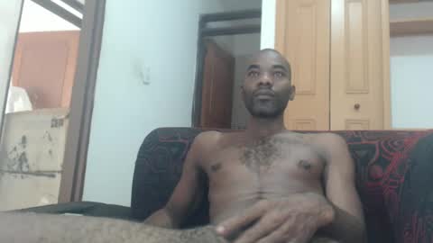 Snapshot of xdonvictor chatting on 01/25/25, 12:37 Victor online show from 01/25/25, 12:37