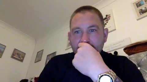 Snapshot of xdtxptx chatting on 05/06/26, 10:37 xdtxptx online show from 05/06/26, 10:37