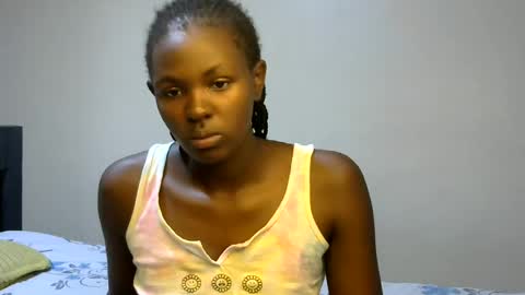 Snapshot of xeenah chatting on 07/10/26, 09:45 xeenah online show from 07/10/26, 09:45